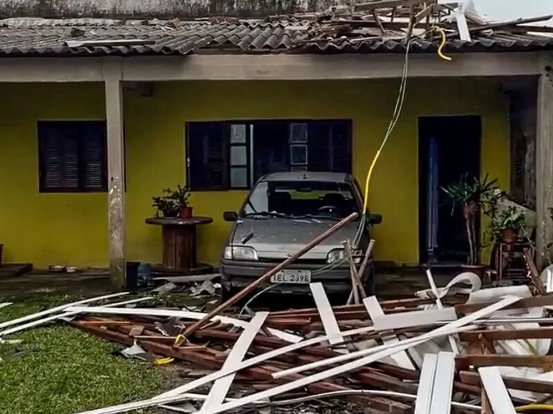 Chuva intensa mantém alerta no Rio Grande do Sul após danos em cidades