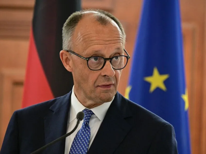 Merz reage a derrotas regionais enquanto AfD fala em mudança no governo alemão
