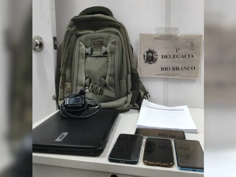 Polícia apreende notebook e celulares em investigação sobre falsas vagas no Recife