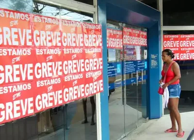 Caixa suspende punições, mas greve segue sem nova negociação