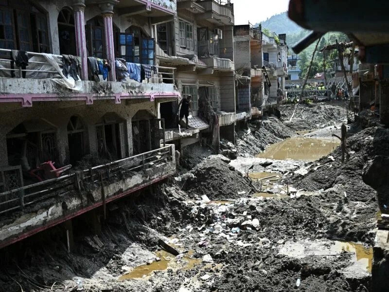 Geleiras e rios do Nepal entram no centro de plano de monitoramento integrado