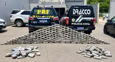 Carga de 326 kg de cocaína teria sido negociada após chegada à Denar