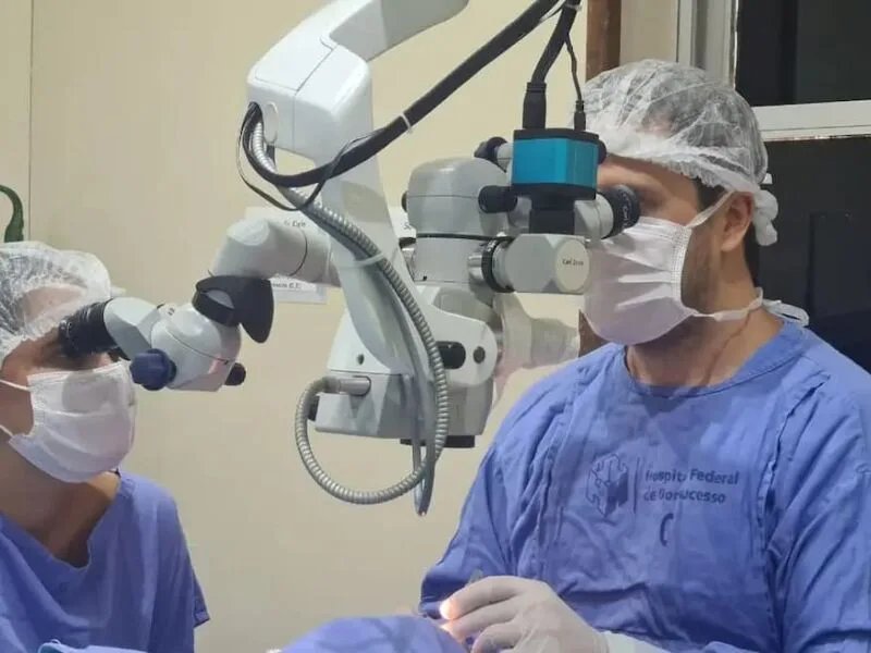 Transplantes de córnea batem recorde, mas espera chega a 370 dias