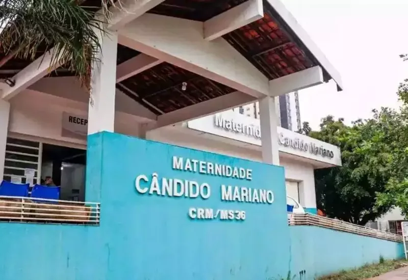 Jovem grávida espera ultrassonografia após dores e sangramento em Campo Grande