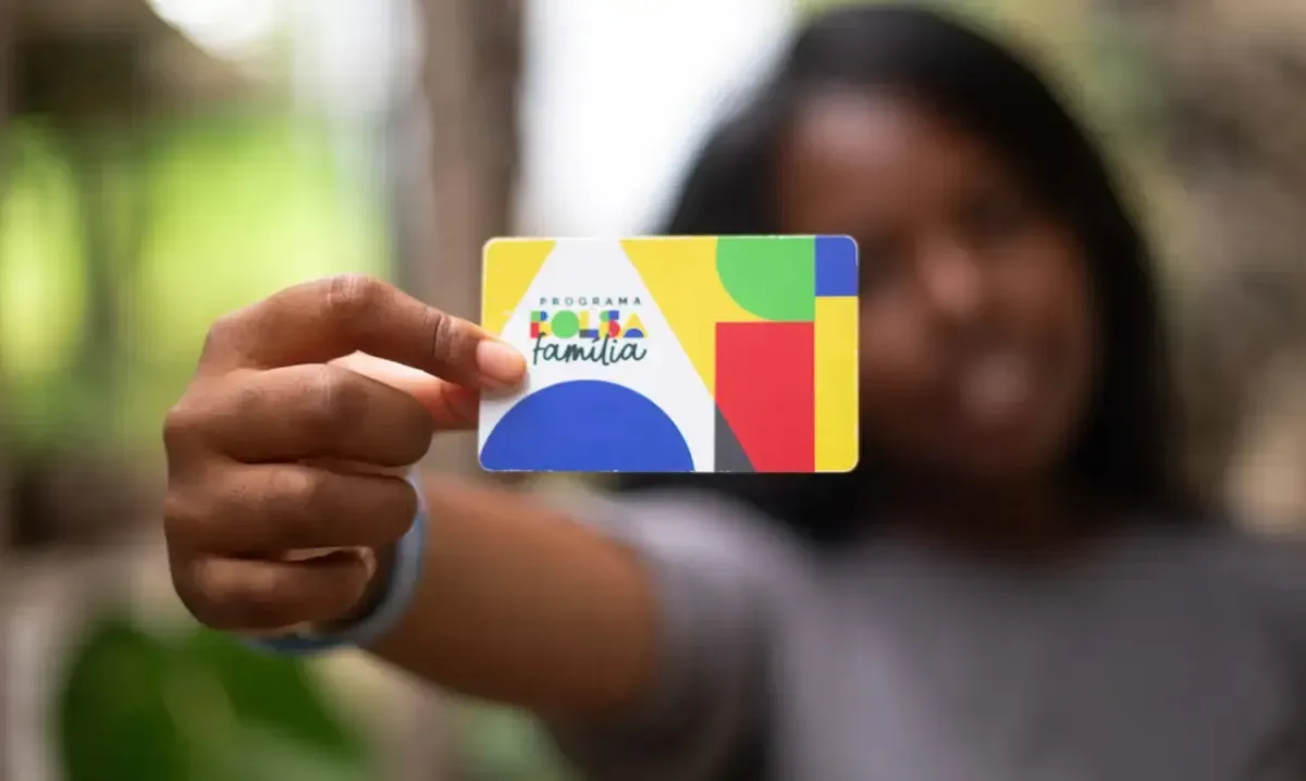 Bolsa Família terá novos pisos de R$ 691 e R$ 777 após correção