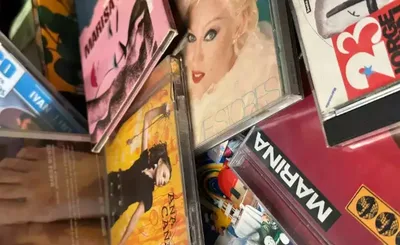 Por que jovens estão transformando CDs em itens de coleção
