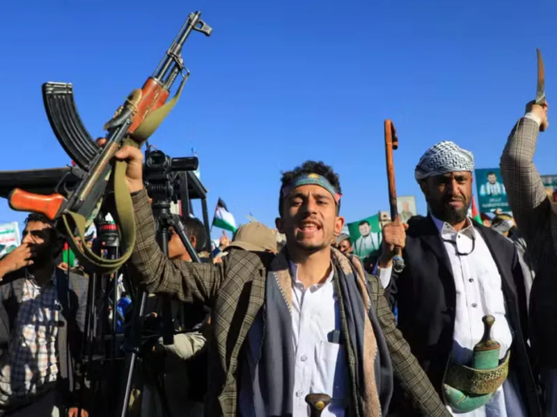 Porta-voz houthi afirma que mísseis e drones atingiram alvos sauditas