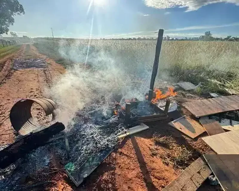 Indígenas relatam incêndio, tiros e gás em comunidade de Amambai