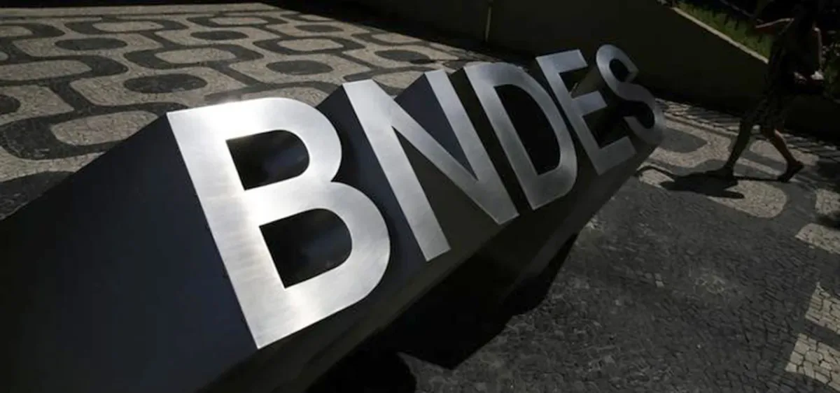 Leilão de baterias pode exigir combinação de crédito além do BNDES