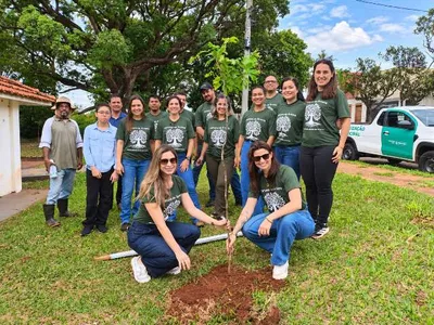 Parque de Campo Grande recebe árvores nativas para atrair aves
