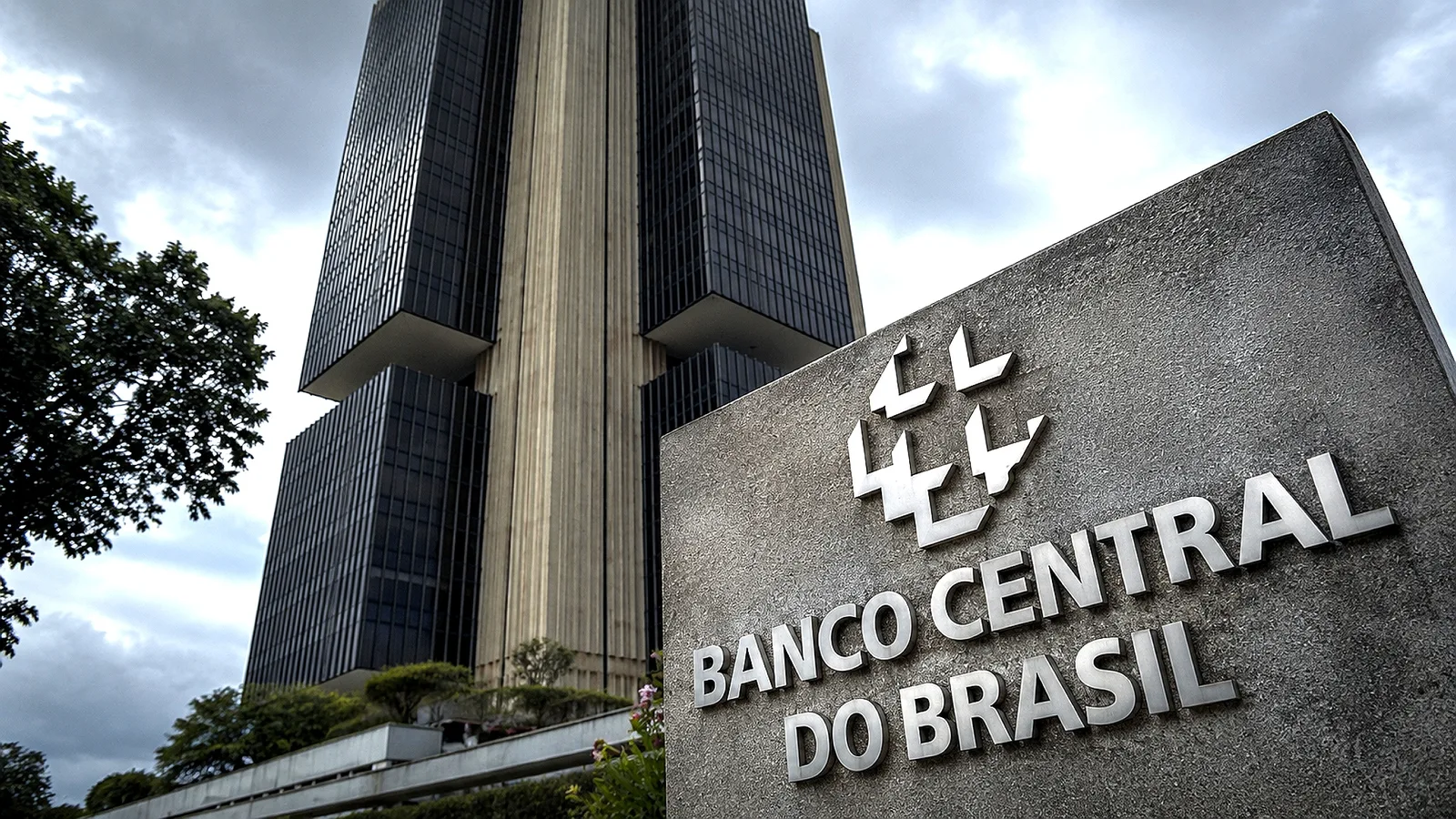 Banco Central reduz previsão de crescimento e vê PIB avançar 1,4% em 2027