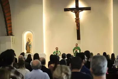Família morta na BR-163 é homenageada em missa de 7º dia