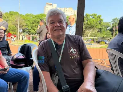 Engenheiro de 65 anos busca emprego e aceita até vaga de estágio