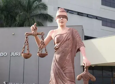 Justiça manda retirar acusações contra mulher e fixa indenização de R$ 5 mil