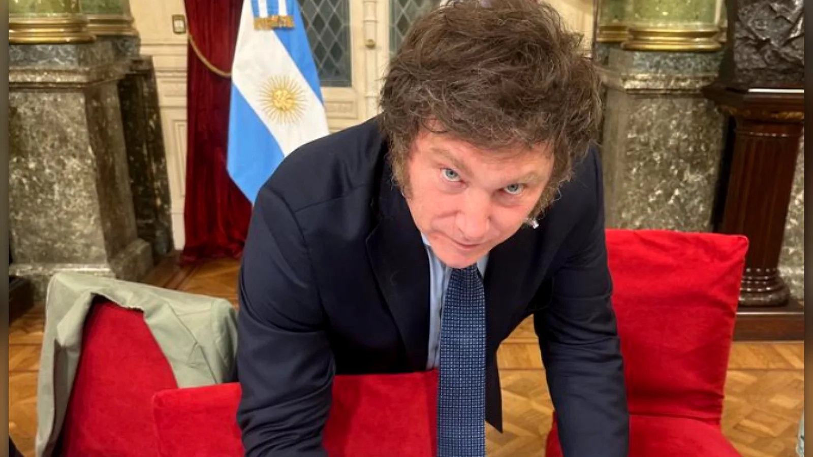 Pobreza sobe para 32,3% e economia argentina recua em julho