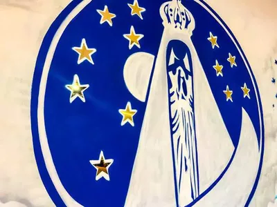 Grafite e desenhos de crianças preparam festa de Nossa Senhora Aparecida