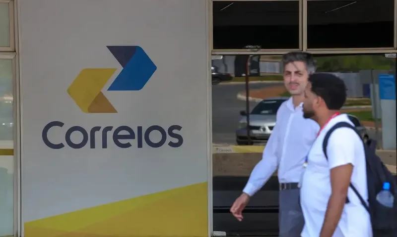 Sindicatos terão 48 horas para analisar documentos sobre greve dos Correios