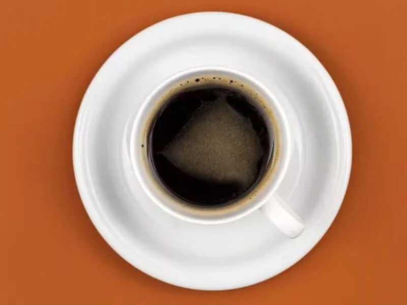 Dose de cafeína sustenta potência em sprints por 3,5 horas, diz pesquisa