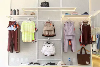 Moda fitness da academia à rotina aposta em conforto e elegância