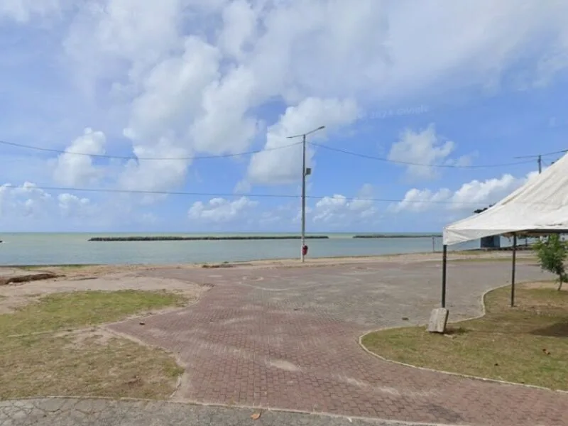 Praia do Janga tem três trechos impróprios para banho até quinta-feira