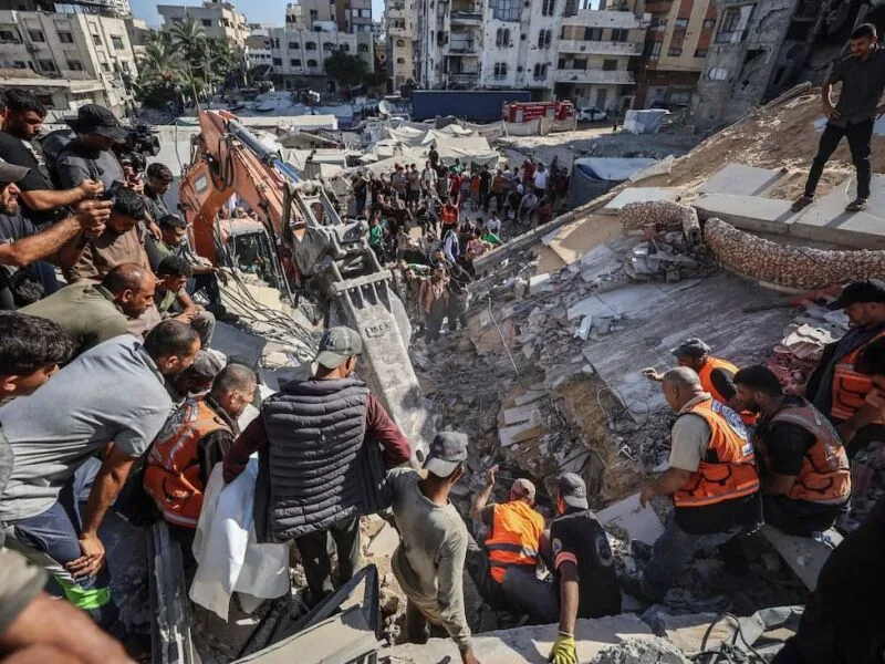 Desabamento em prédio na Cidade de Gaza mata cinco crianças