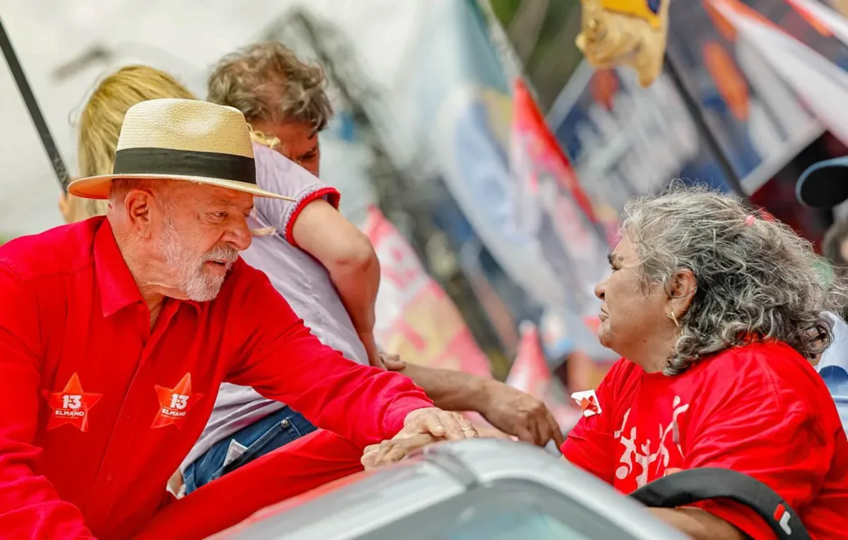 Em Salvador, Lula defende transformar melhora econômica em renda para as famílias