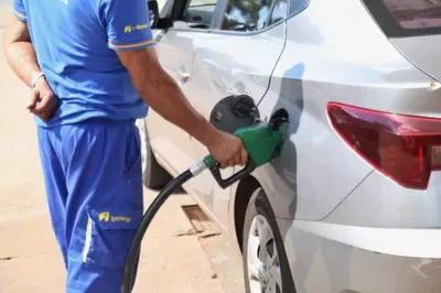 Governo mantém subsídio de R$ 2,12 para o diesel por mais 30 dias