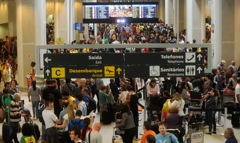 Carga aérea cresce 8,6% e passageiros chegam a 11,5 milhões em agosto