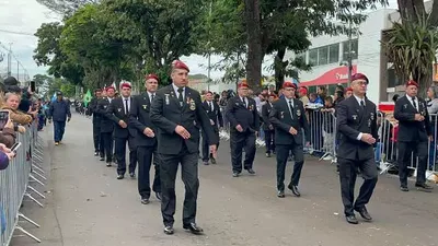 Ponta Porã reúne escolas, forças de segurança e grupos do Paraguai em desfile