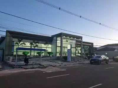 Justiça determina vaga pública para idoso que vivia em clínica desativada