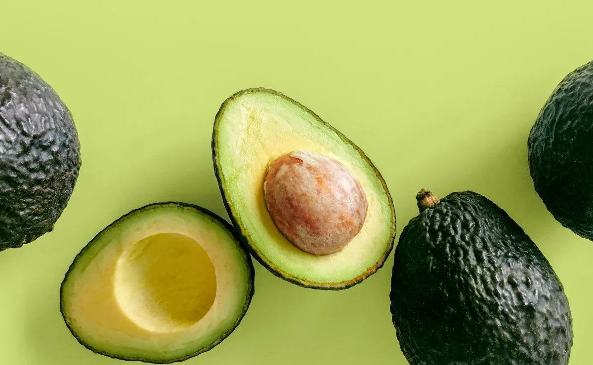 Como amadurecer abacate verde sem perder o ponto da fruta