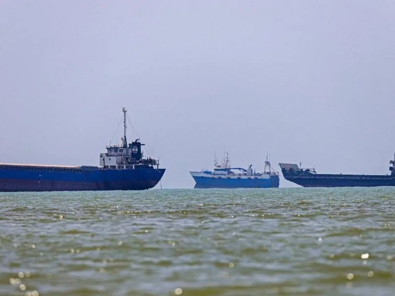 Militares dos EUA dizem ter protegido 2 mil navios em Ormuz
