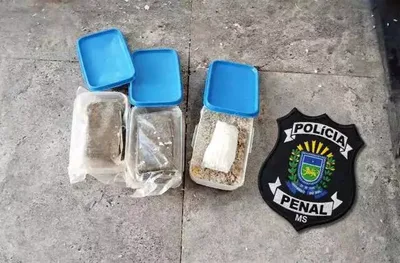 Drogas e 52 chips são achados dentro de marmitas em presídio de Dourados