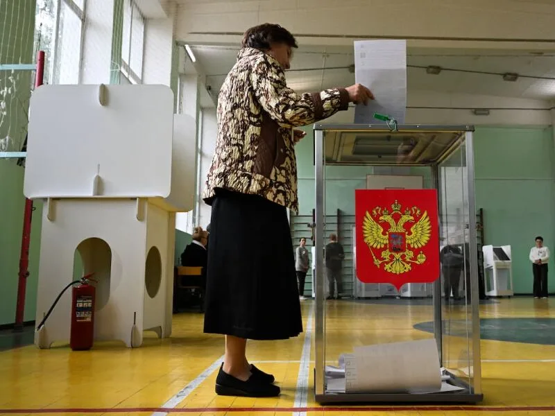 Votação para a Duma termina sob tensão após ataques entre Rússia e Ucrânia