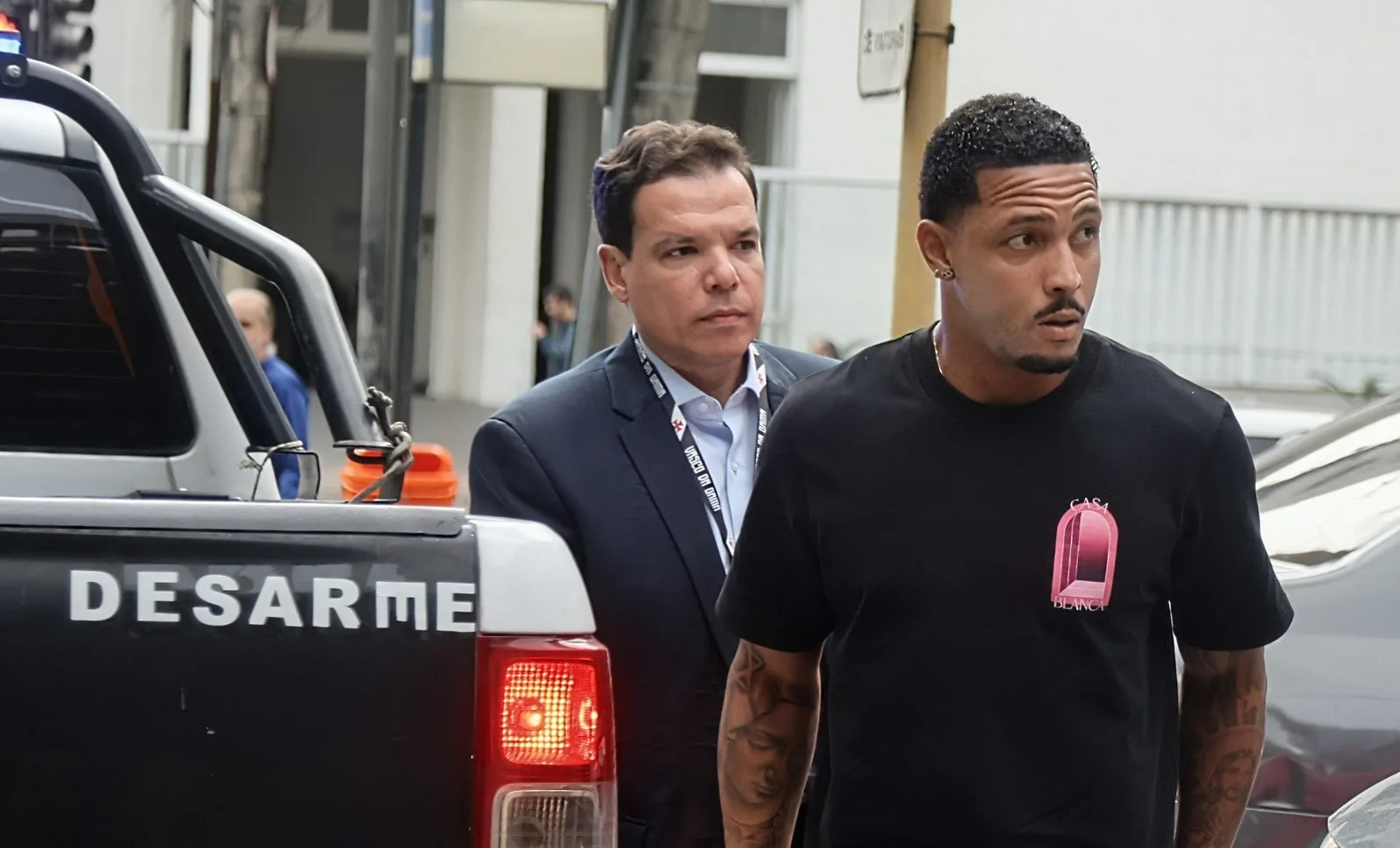 Ex-agente de jogador do Vasco é preso em imóvel ligado a David Corrêa