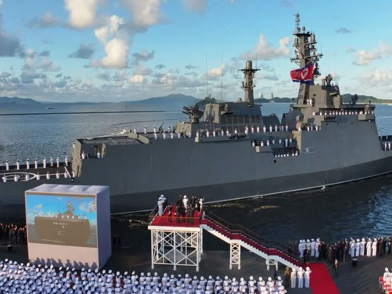 Kim Jong Un amplia frota naval e cobra reforço da dissuasão nuclear