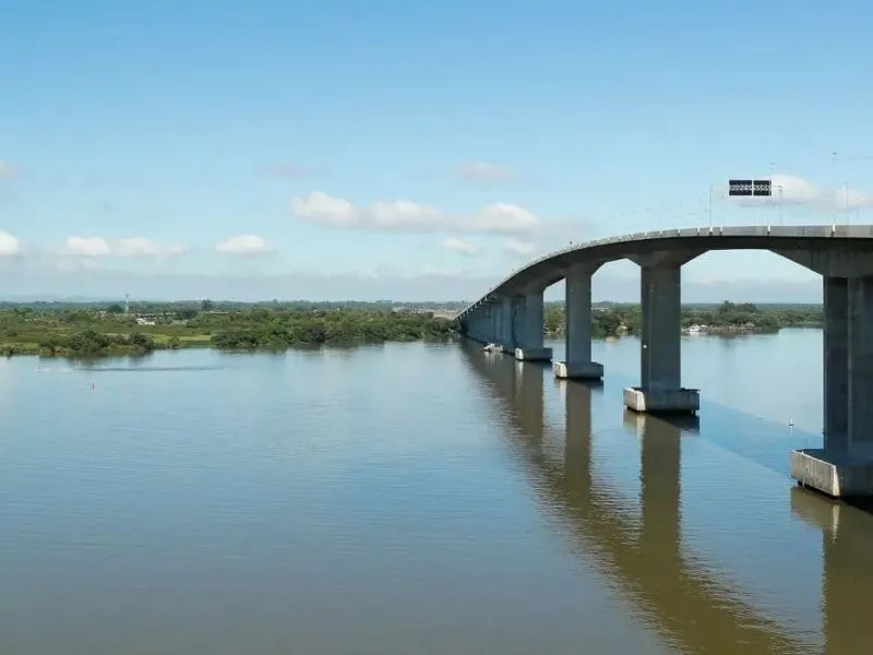 Guaíba recua após atingir 2,02 metros, mas alerta segue em Porto Alegre