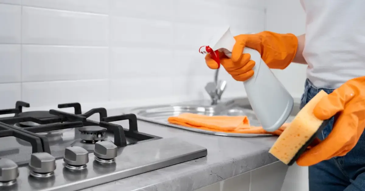 Como evitar o mau cheiro e manter a cozinha fresca no dia a dia