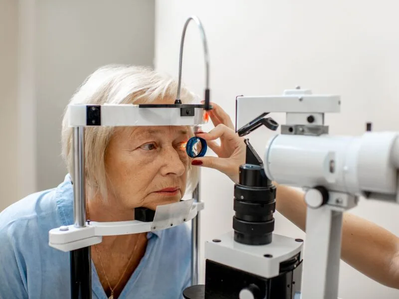Exame anual ajuda a identificar alterações da retina ligadas ao diabetes